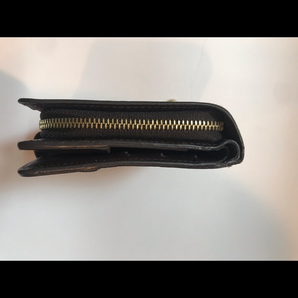 🛍️HOST PICK🛍️7/19/24🛍️06/12/24 🛍️VINTAGE LOUIS VUITTON DAMIER COMPACT WA… - Picture 7 of 16